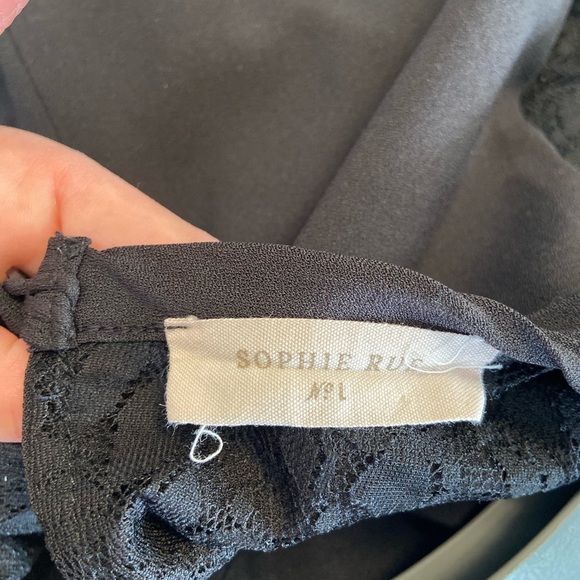 Elegant black lace top - Picture 9 of 9